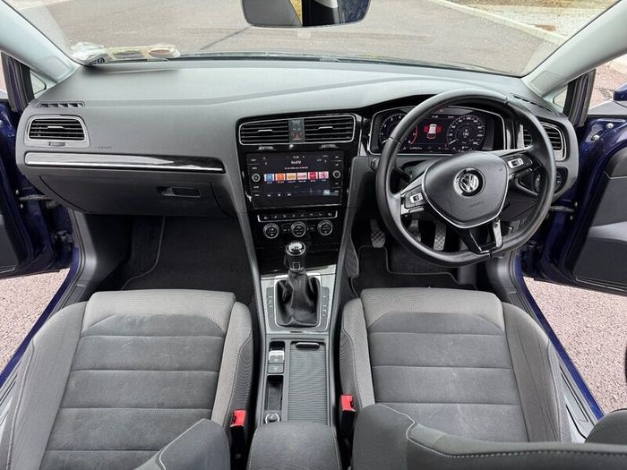 2018 Volkswagen Golf Highline 1.4 TSI 150bhp