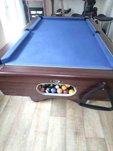 pool table