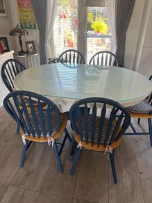 free table & chairs