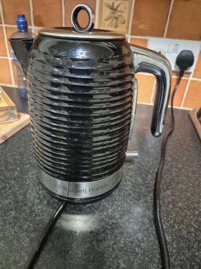 ELectric Kettle Russel Hobbs excellent condn