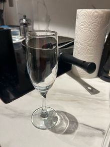 champagne flutes