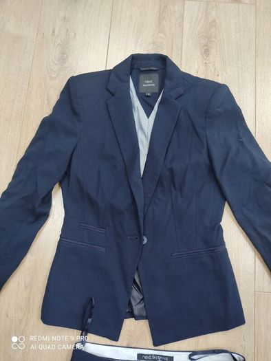 Ladies suit
