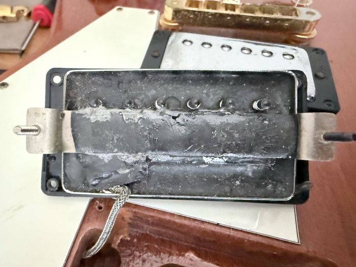 Gibson explorer