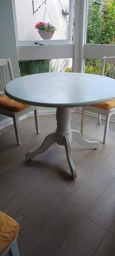 Kitchen table and four chairs