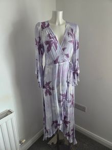 New. Last Queen Paris Size M wrap dress with fluted sleeve