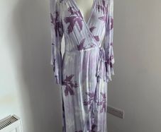 New. Last Queen Paris Size M wrap dress with fluted sleeve