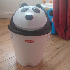 Kid's bin
