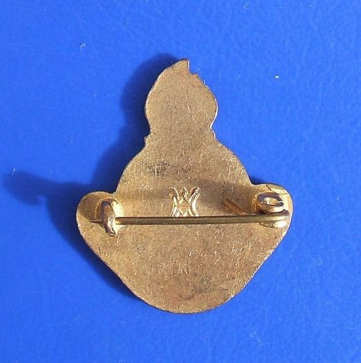 The Girls' Brigade Chaplain - a scarce enamel badge (c.1960s)