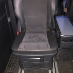 car swivel seat