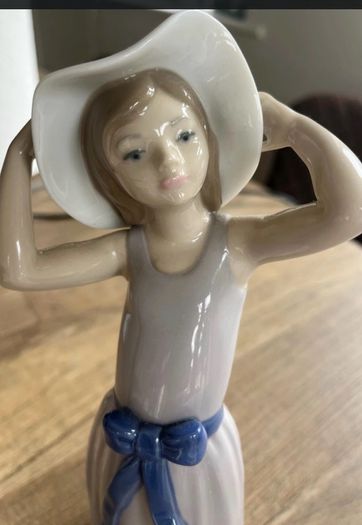 Lladro Figurine