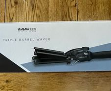 hair triple barrel waver.  Babyliss Pro.
