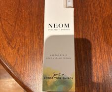 Neom Energy Burst Body and hand Lotion and complimentary energy Burst Pulse Point - Brand new