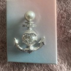 Chanel inspired silver tone large 6 cm anchor brooch Free post