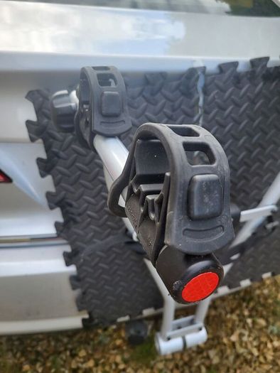 Thule bike rack for  2 bikes (tow bar connection)