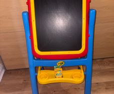 2 in 1 white board/ blackboard