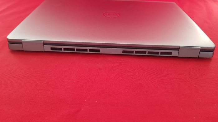 Dell Latitude 7340, i5 Cpu (13th gen), 16 GB Ram, 512 GB Storage (SSD).