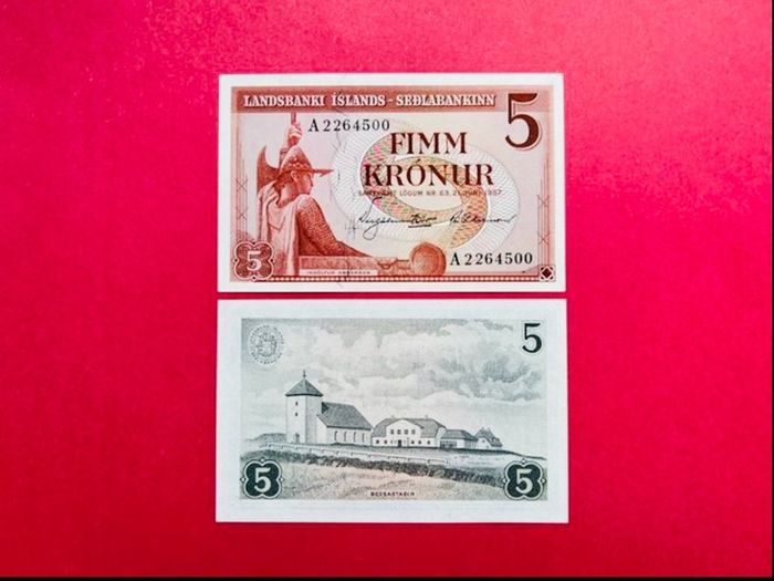 Iceland   5 Kronur  1957. Pick 37b  ( Uncirculated )