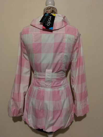 Beautiful pink & white Belted Coat, New With Tags