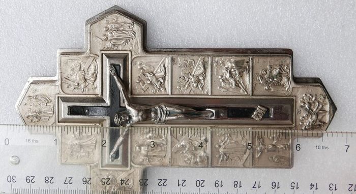Vintage Wall Crucifix Featuring Embossed Plaques Depicting the 14 Stations of the Cross