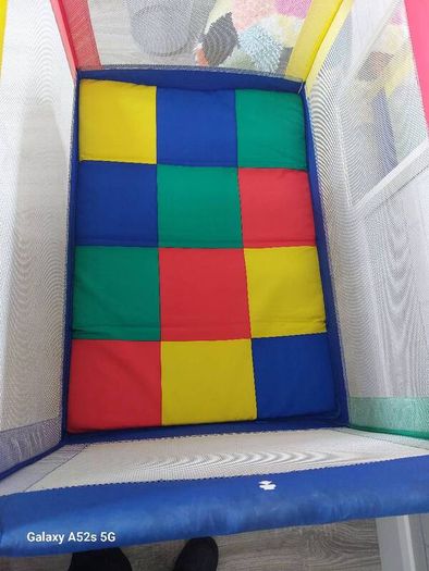 travel cot
