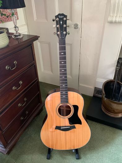 Taylor 317e Grand Pacific with Hard Case