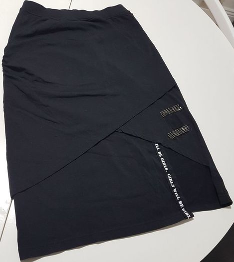 Asymmetric Design Black Skirt Elastic Cotton S / XS Brand New