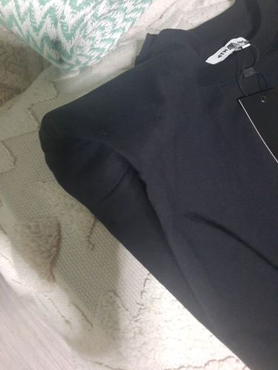 black 4th arq padded top