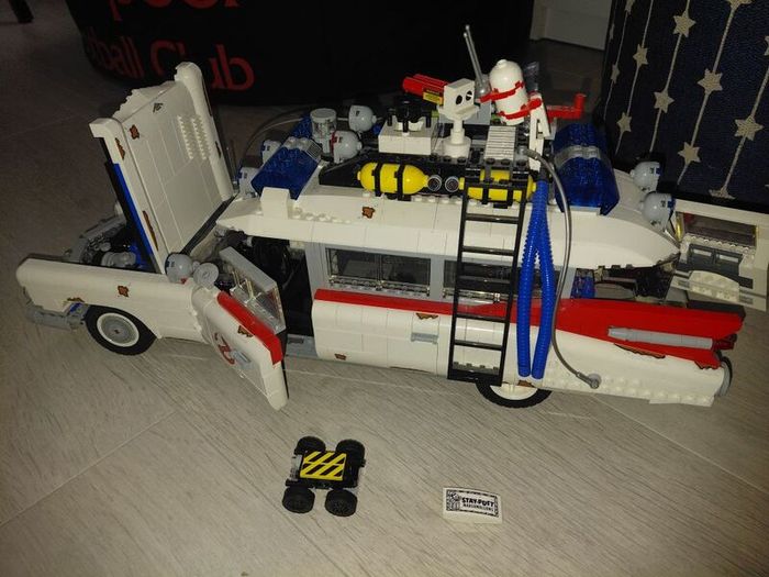lego ecto-1