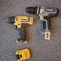 DeWalt , Titan Cordless Drills + DeWalt Battery