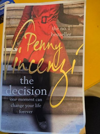 8 Penny Vincenzi novels