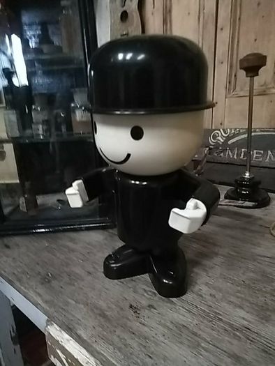 Vintage Flour Fred
