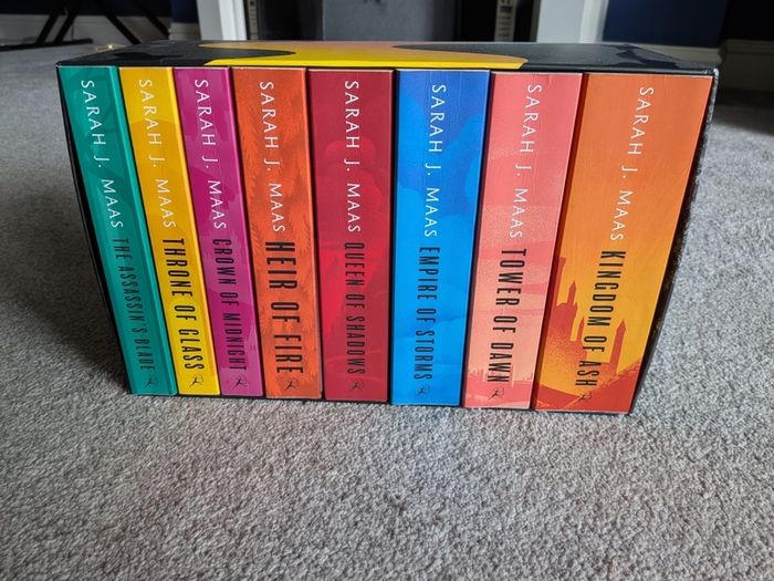 Sarah J Mass Throne of Glass 7 book series