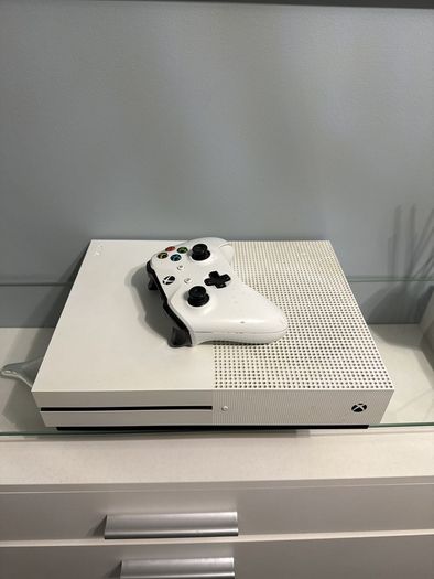 X-box One S
