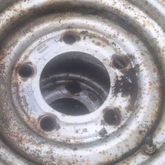 trailer wheels with tyres