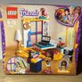 LEGO Friends Andrea's Bedroom Image 4