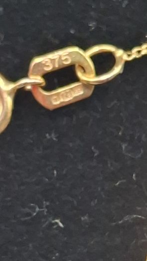 9ct Yellow Gold Miraculous Medal Pendant necklace