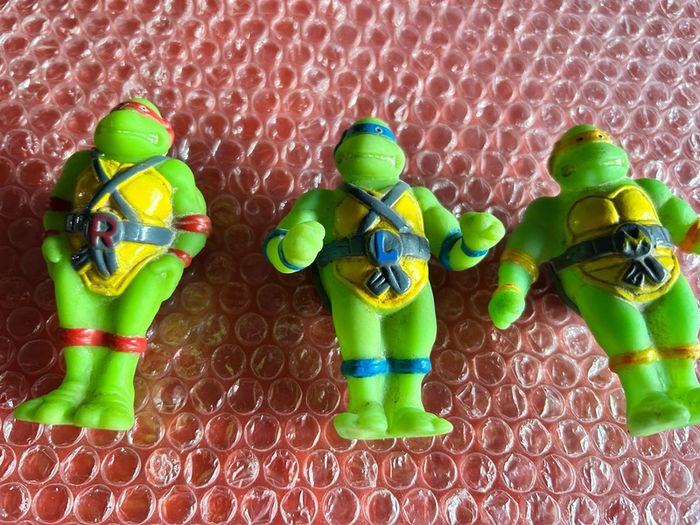 Vintage 1990s Teenage Mutant Ninja Turtles Fridge magnet figures