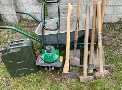 garden tools