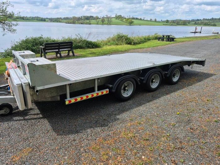 2024 16ft Beavertail trailor for sale