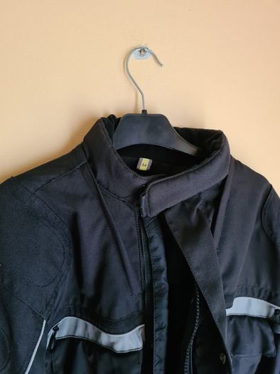 Mens motorbike waterproof Cordura jacket coat with shoulder and elbow pads armour Size medium black heavy biker motorcycle