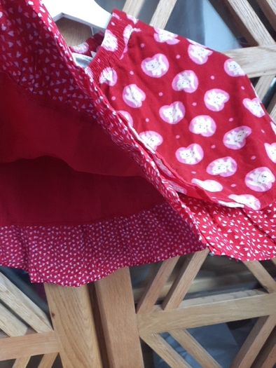 H and M girls skirt size 4 years cats