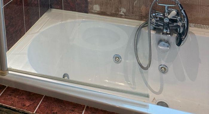 jacuzzi bath