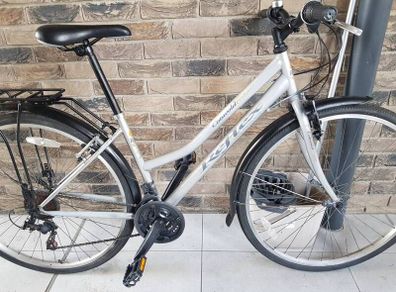 ladies city bike( can deliver)