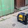 Dewalt 2 line laser. Image 2