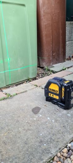 Dewalt 2 line laser.
