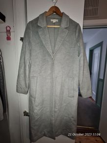 H&M felted light grey long coat - size IE 8 / EU 36 (big fit)