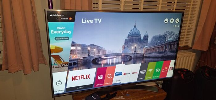 55 inch lg smart television