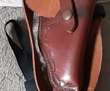 leather shoulder holder