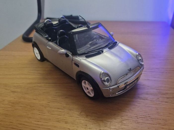 Mini cooper 1:24 diecast