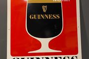 original guinness goblet sign